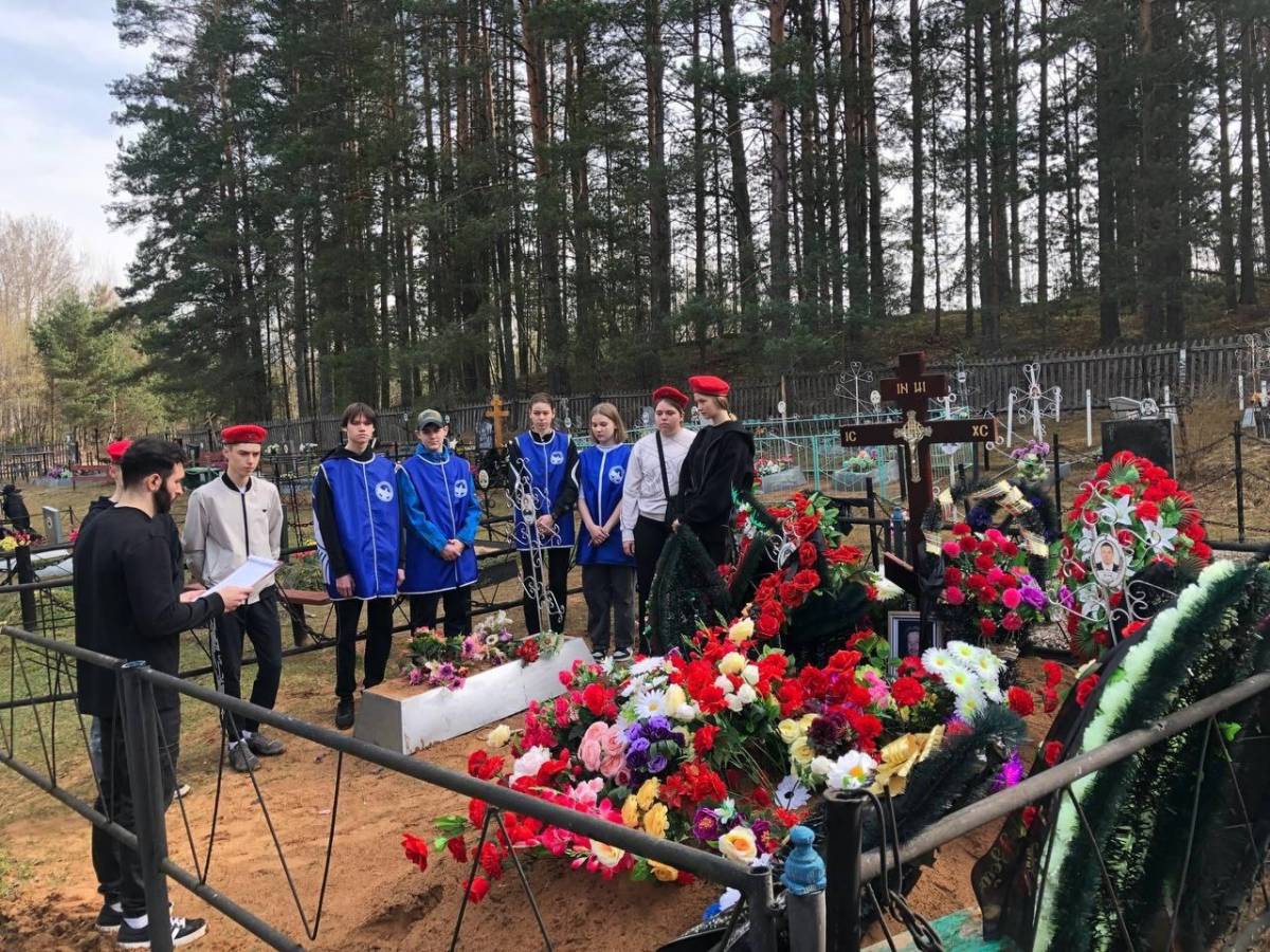 Марёвские школьники почтили память героев СВО