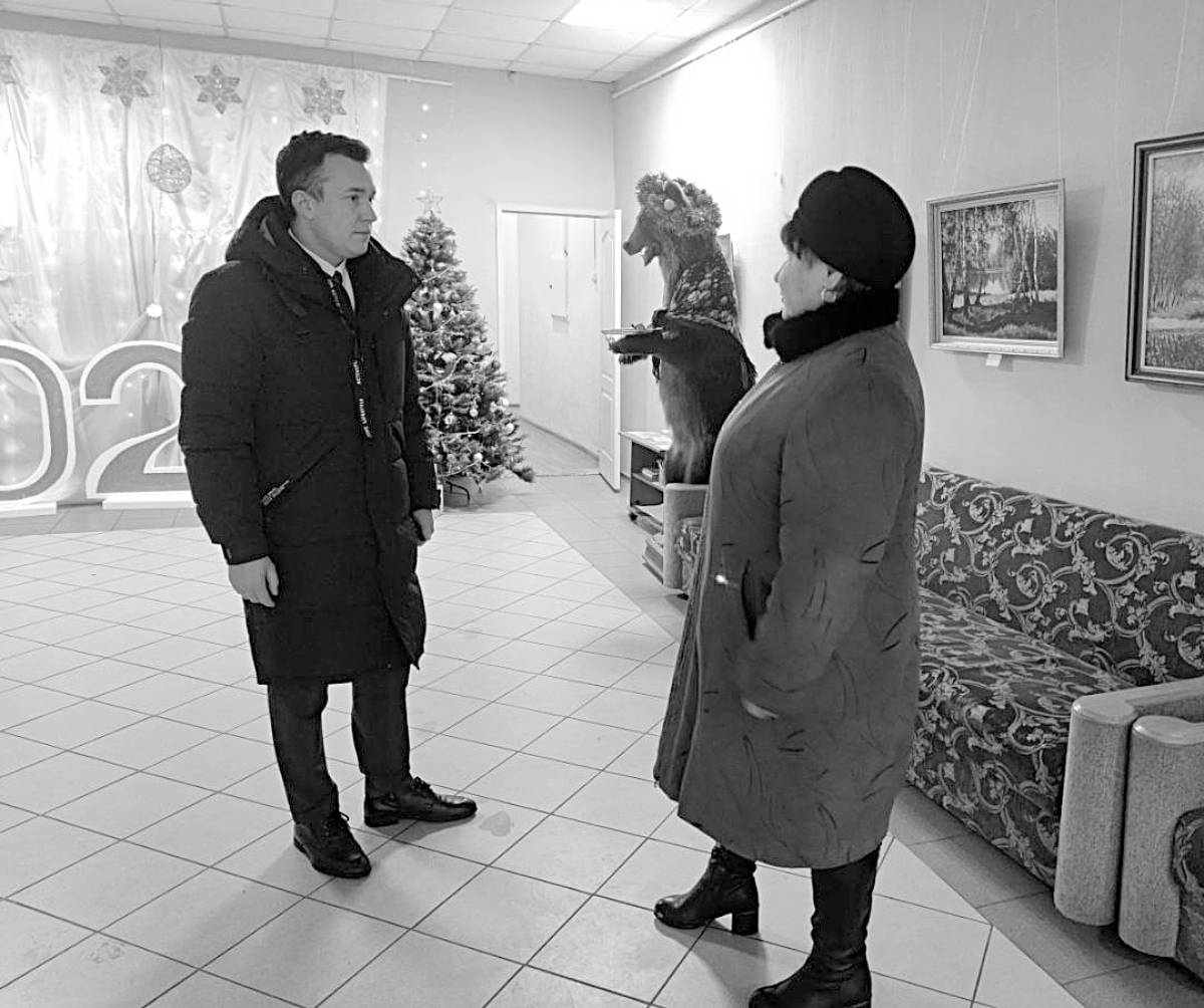Куратор округа, министр инвестиционной политики Новгородской области Денис Носачев, посетив ККЦ «Уверь», также поддержал инициативу мошенчан и пообещал внести свой вклад в его реализацию