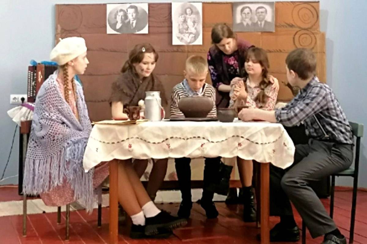 «С нашим театром — до победного»