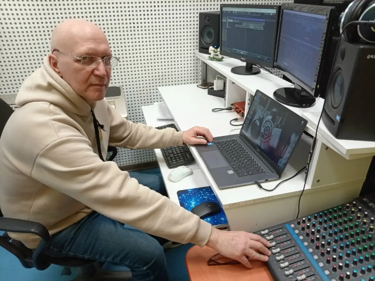 Кто помогает музыке дышать...