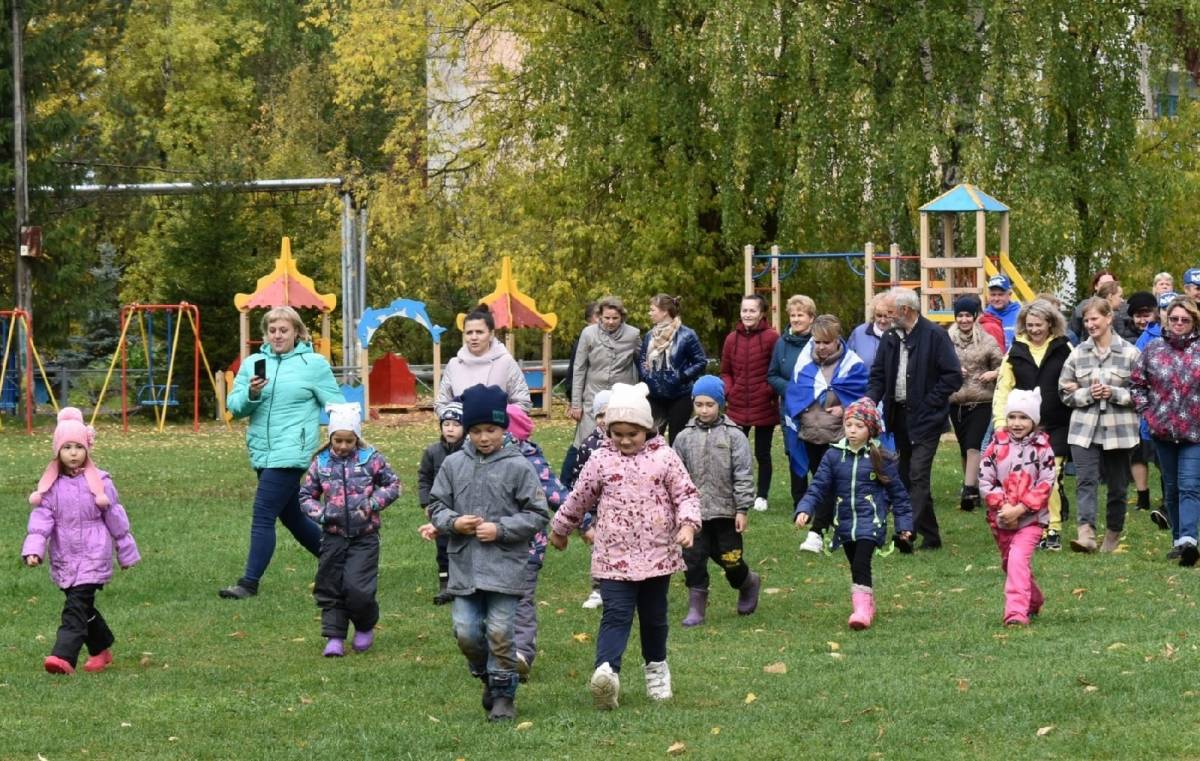 В роще села Мошенское отметили Всероссийский день ходьбы