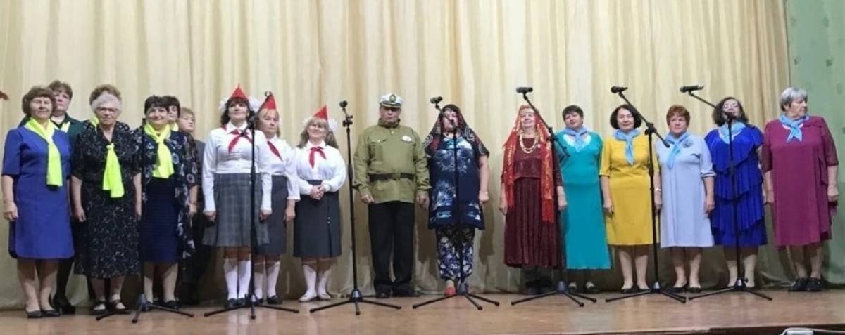 В Марёве в КВН сыграли люди старшего поколения