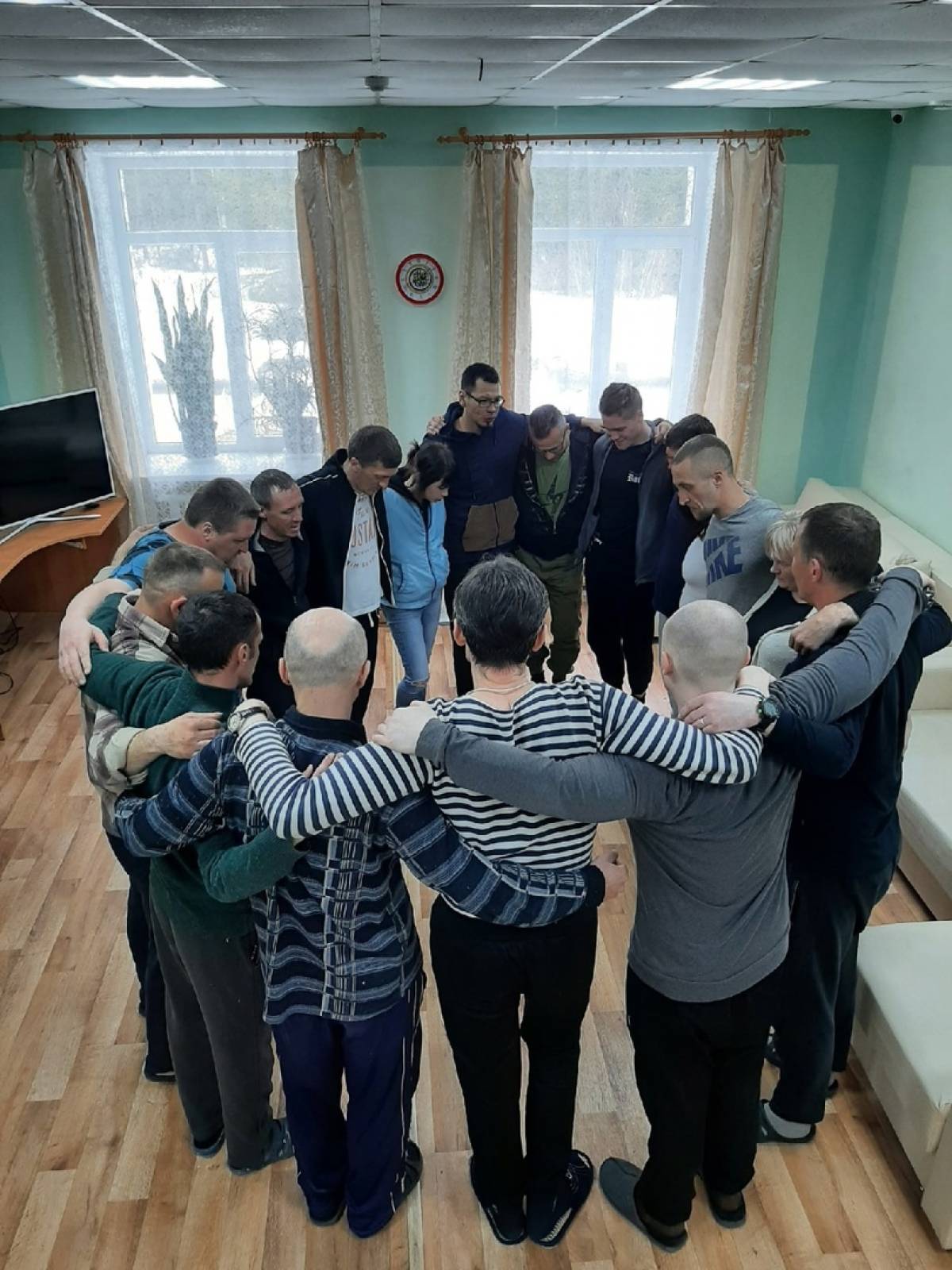 В Окуловском районе 15 лет успешно действует реабилитационное отделение «Маяк» областного наркологического диспансера