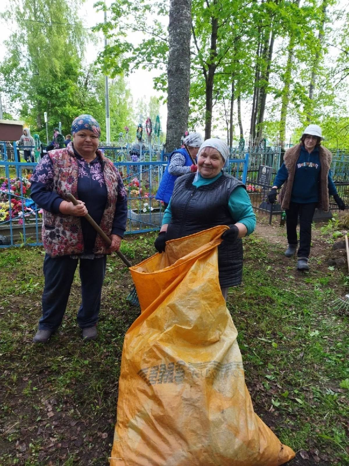 Один из субботников  ТОС «Радуга»
