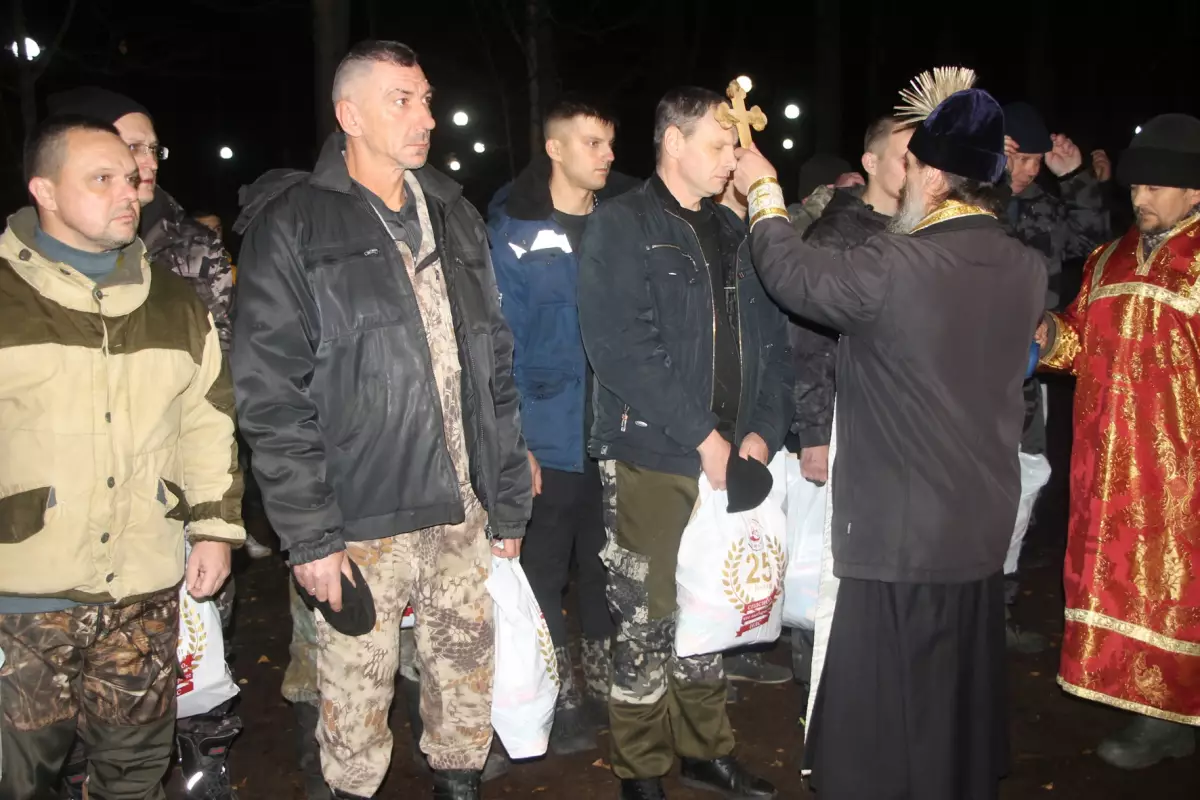 В Демянске прошла отправка  мобилизованных демянцев и марёвцев