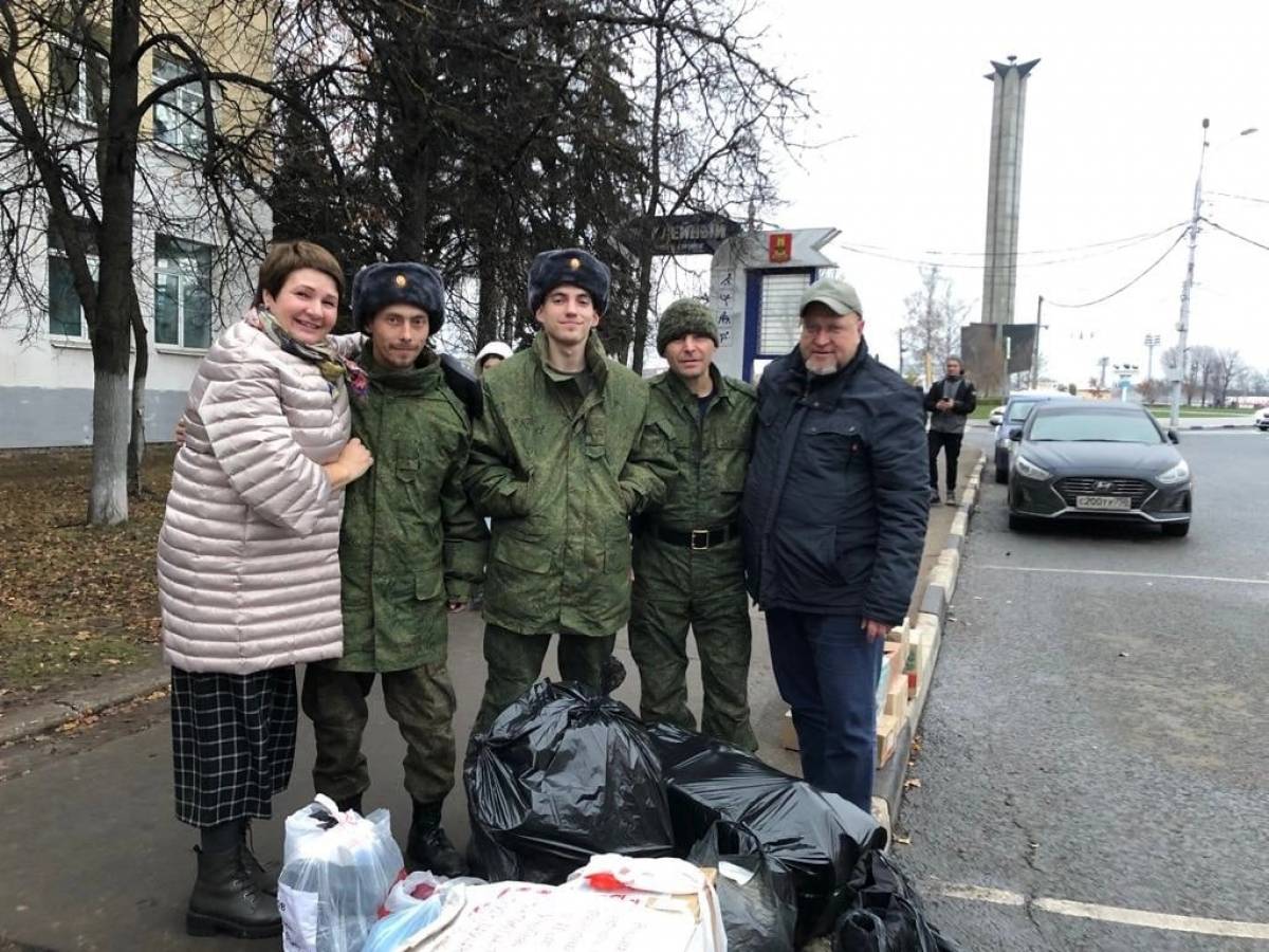 Глава Любытинского района и председатель Думы района навестили мобилизованных земляков, которые сейчас проходят подготовку в Твери