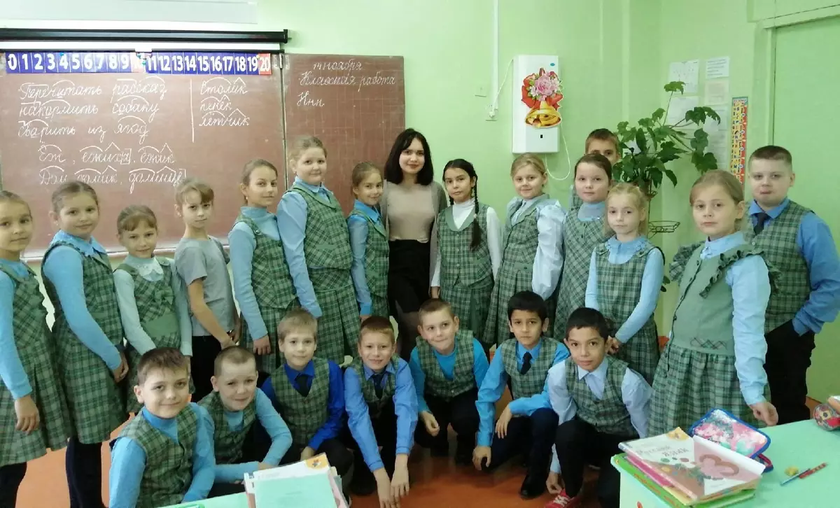 Образовательные организации Парфинского района участвуют в реализации кластерного проекта «Мой первый учитель».