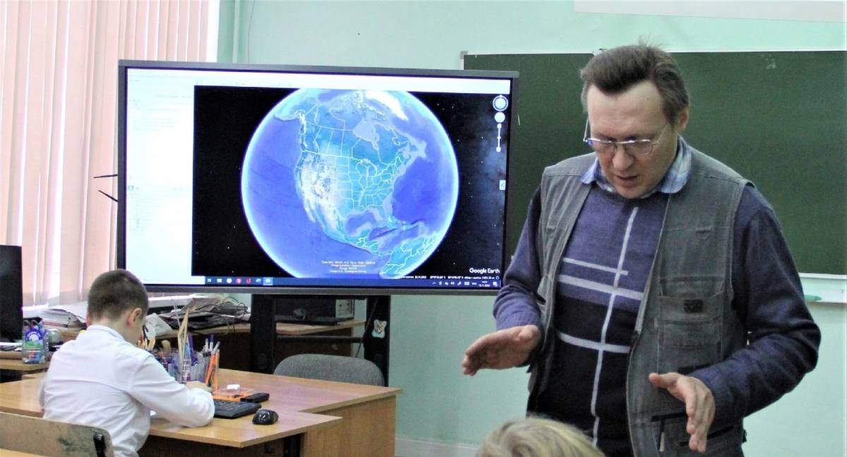 В Окуловке учащиеся школы №1 приняли участие в профориентационном проекте «Билет в будущее»