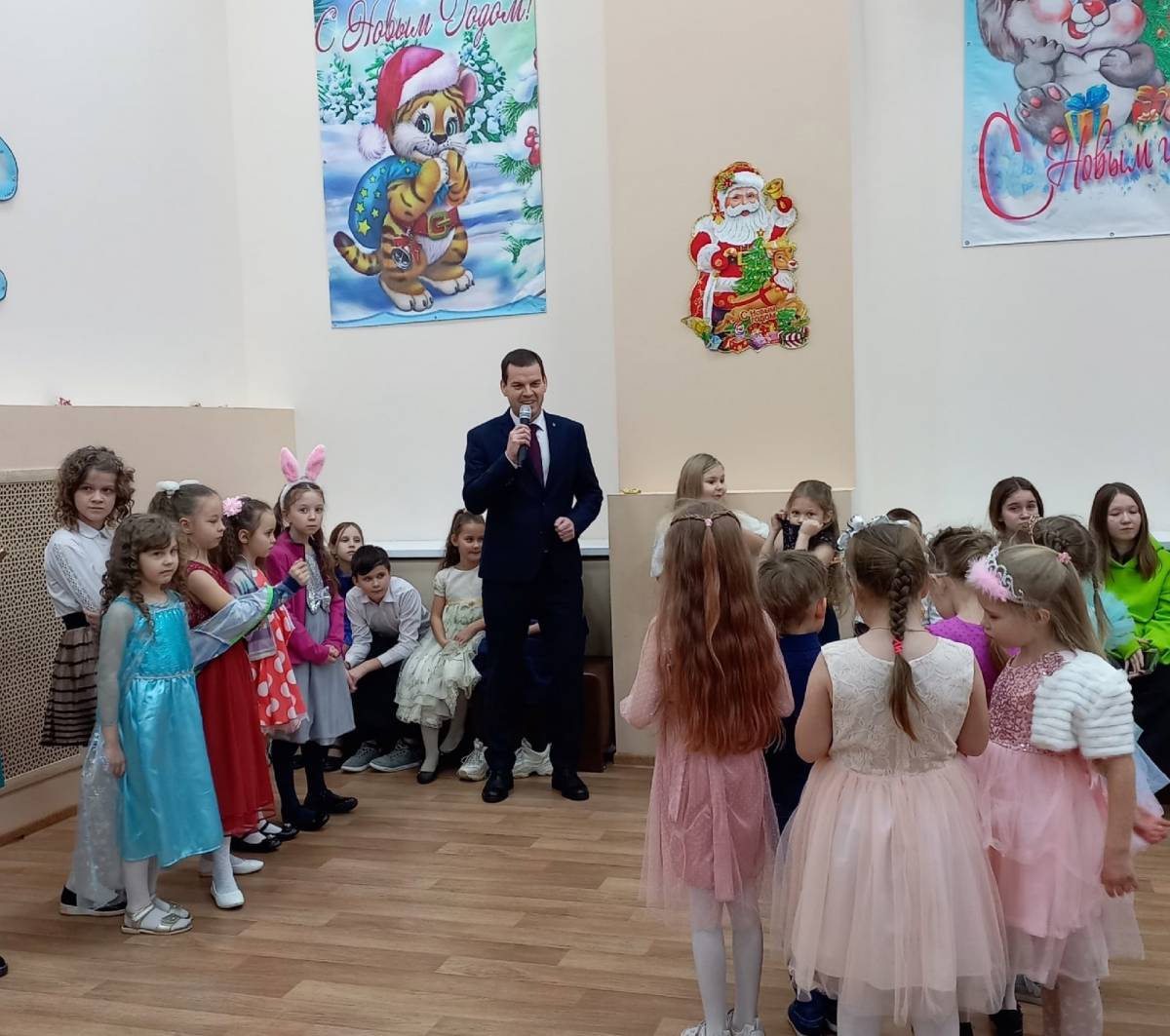 В Савинском доме культуры прошла Ёлка главы Новгородского района