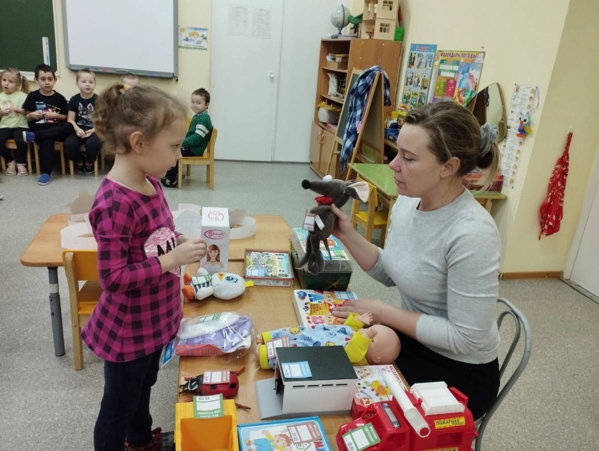 В 2023 году в детских садах Любытинского района продолжились занятия по финансовой грамотности