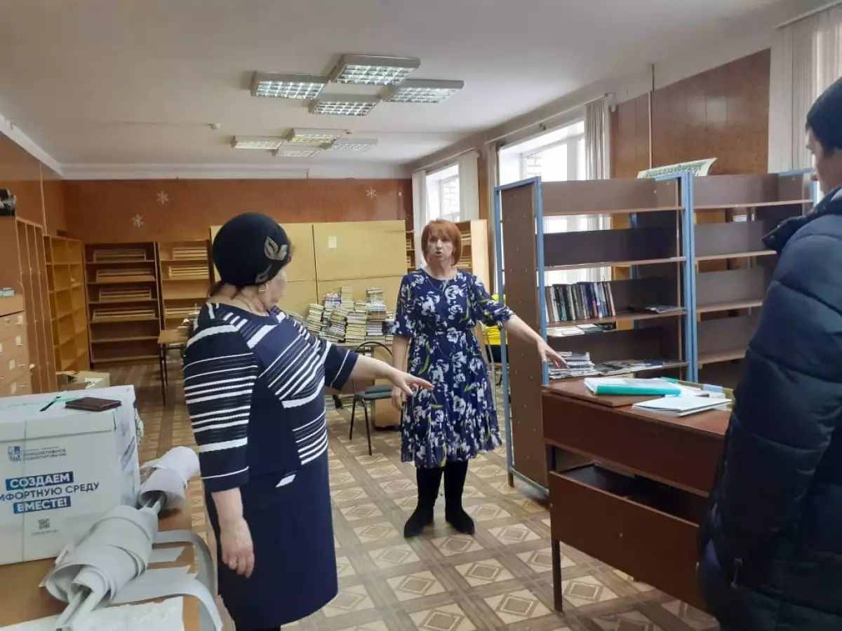 Глава Мошенского муниципального района Татьяна Павлова держит на личном контроле ход ремонта