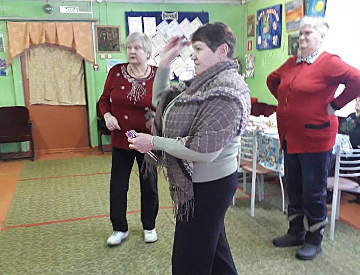 В Мошенском районе прошли соревнования по дартсу среди ветеранов