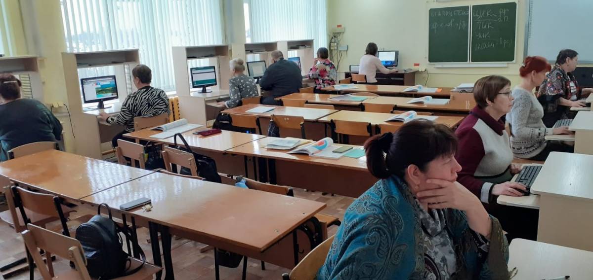 Новгородских пенсионеров бесплатно обучат компьютерной грамотности