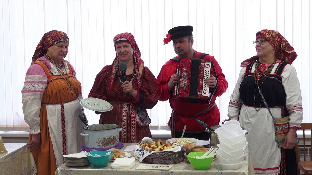 Гостей гастрономического фестиваля в Пестове потчевали всевозможными блюдами из капусты