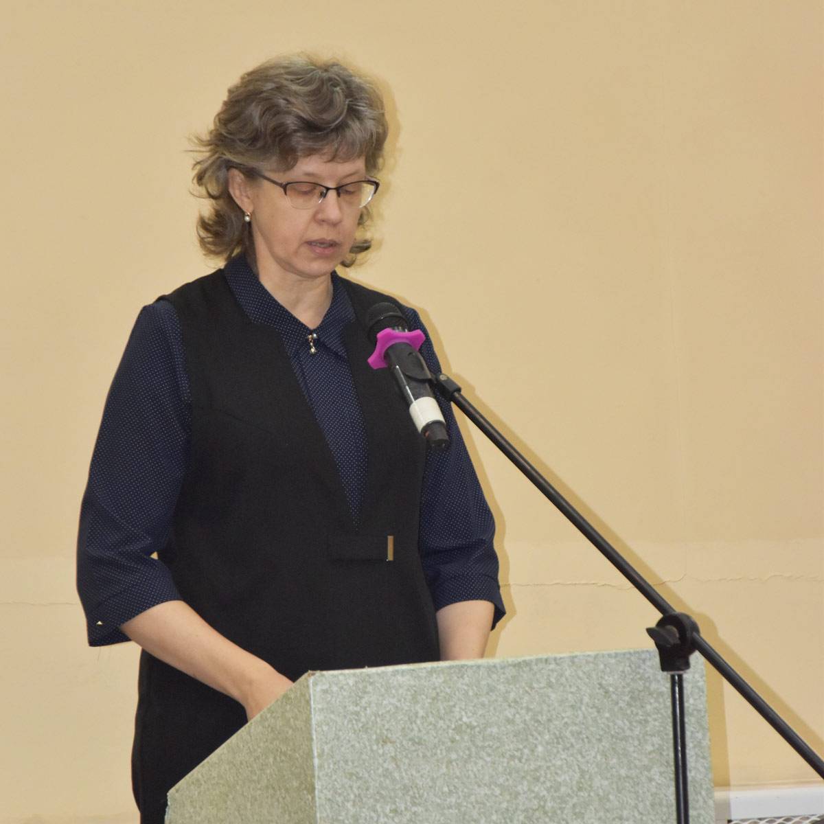 Глава района Елена Поварова