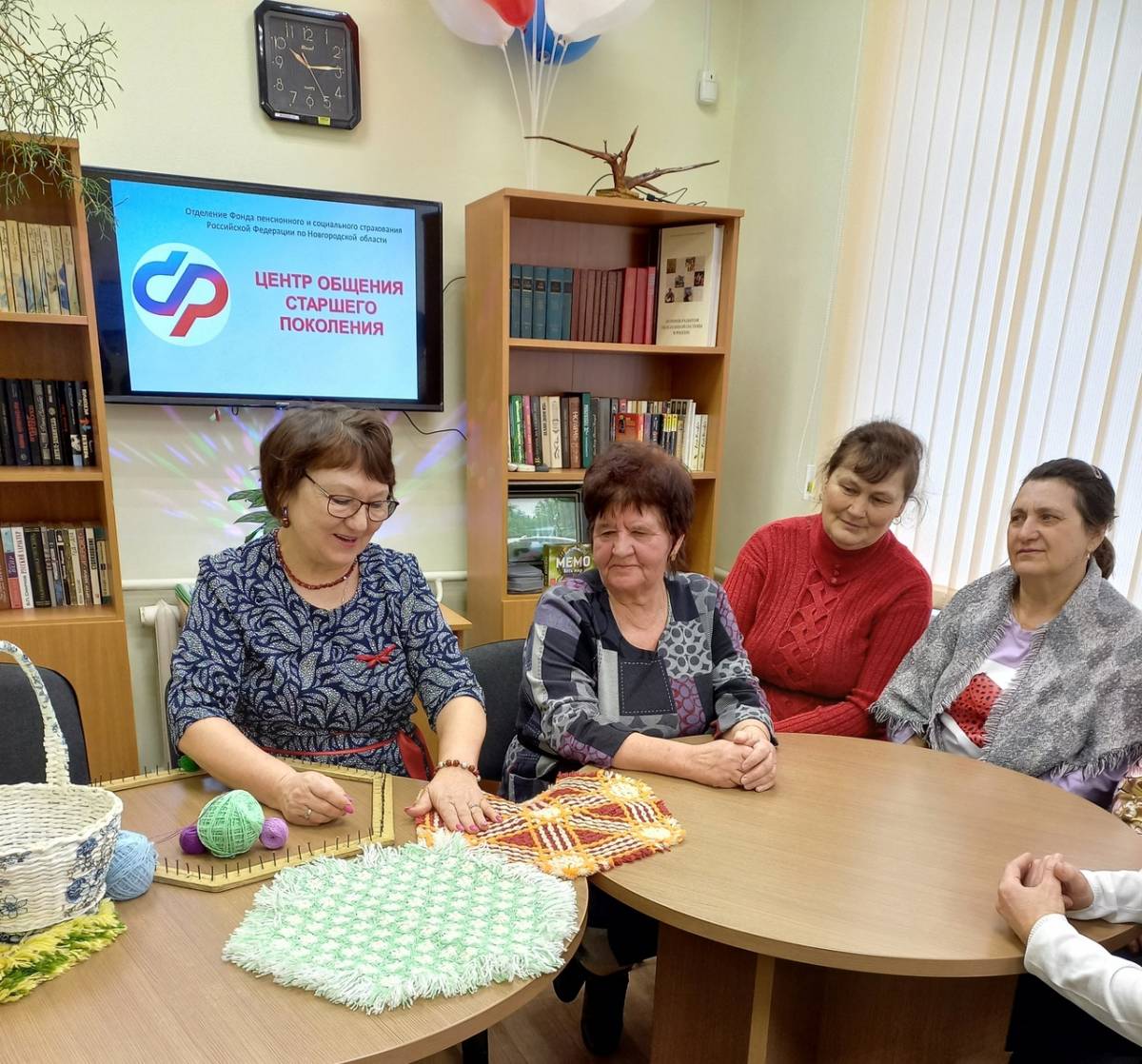 В Волотовском округе открылся Центр общения старшего поколения