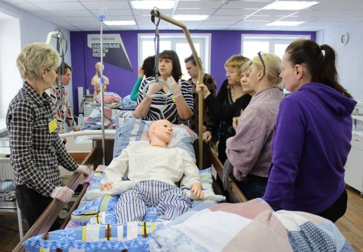 В Марёве досрочно укомплектовали службу помощников по уходу