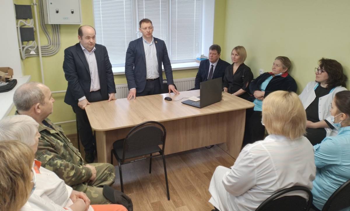 Шимскую  ЦРБ возглавил врач из Санкт-Петербурга