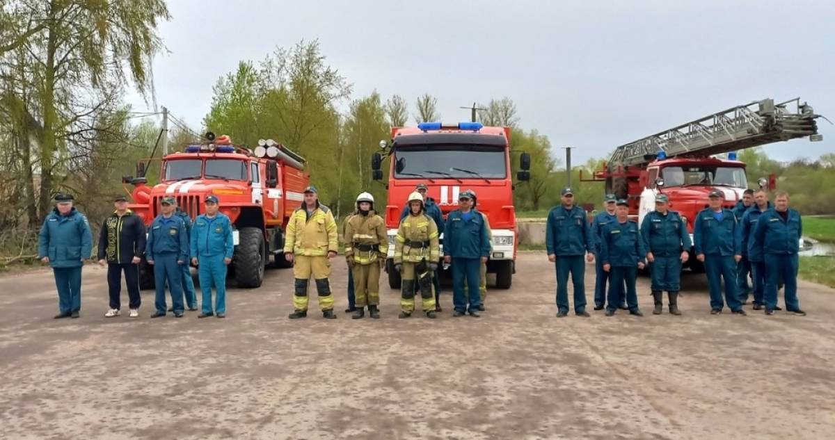 В Сольцах прошли командные соревнования пожарных