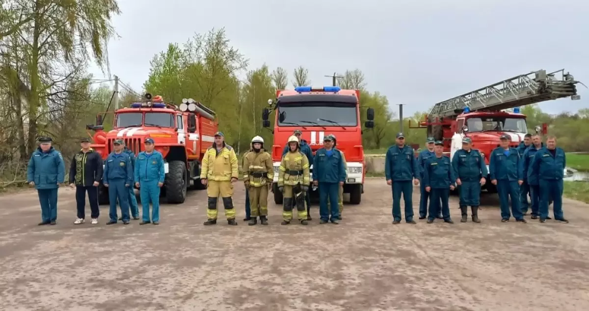 В Сольцах прошли командные соревнования пожарных
