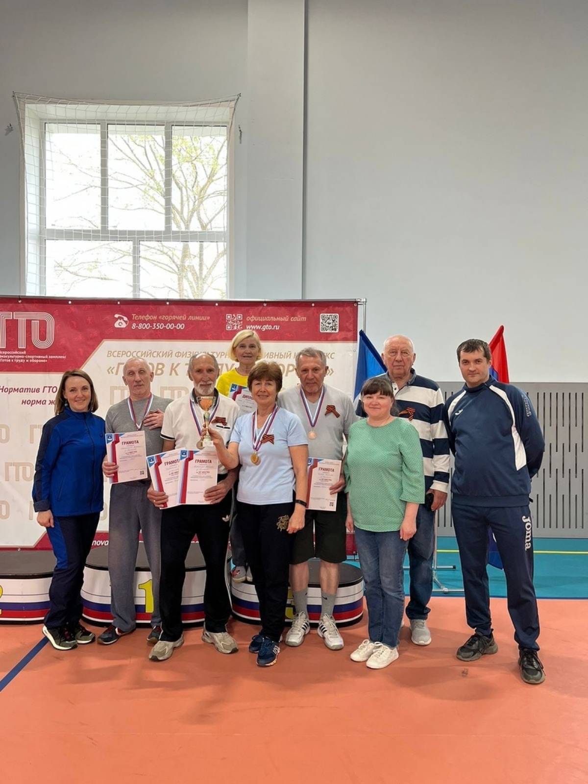 В физкультурно-спортивном центре села Бронница прошли соревнования среди жителей Новгородского района «серебряного» возраста
