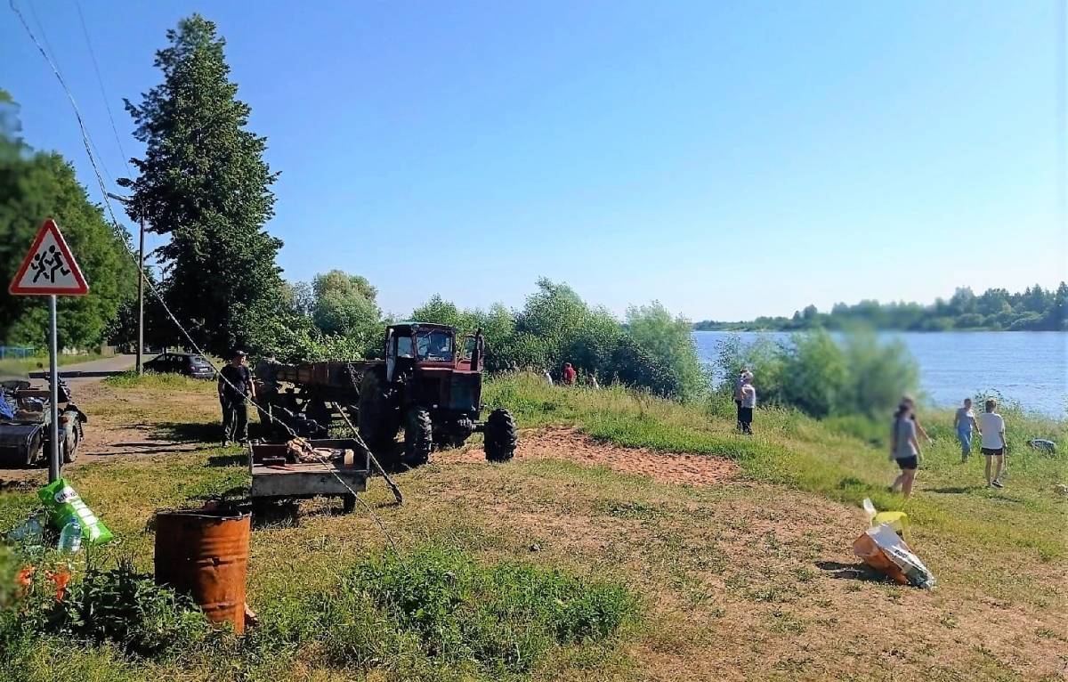 Это традиционное место отдыха на берегу реки Волхов