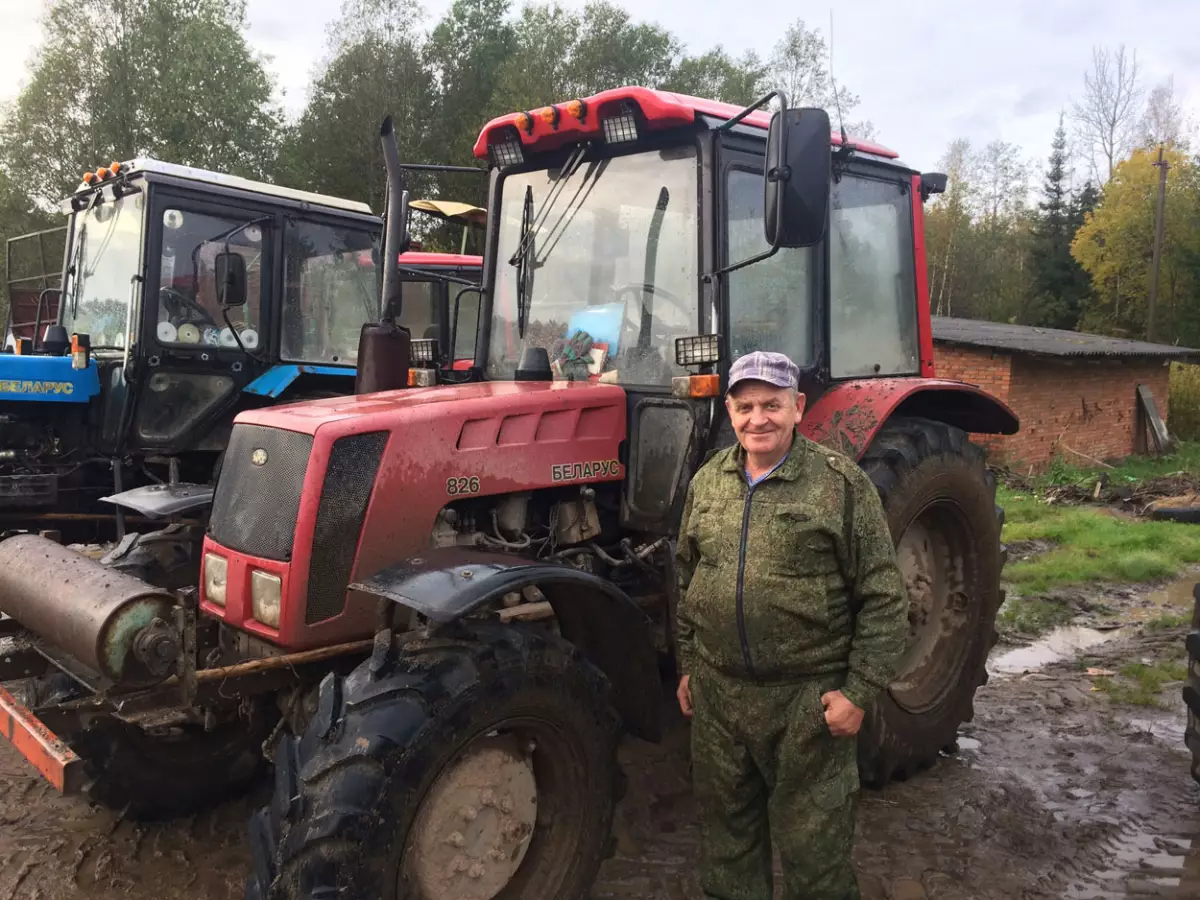 Тракторист из Хвойной удостоен звания «Заслуженный работник сельского хозяйства РФ»
