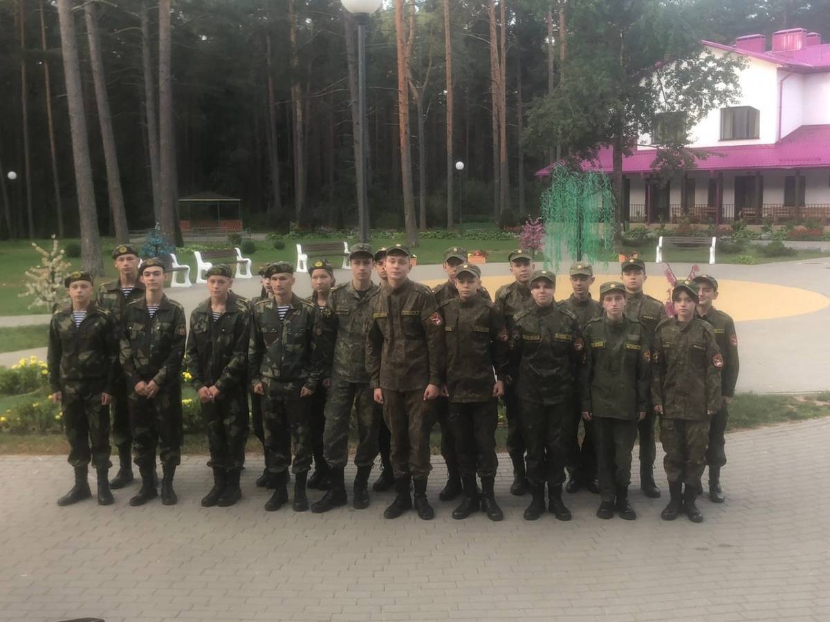 Кадеты из Новгородского района отправились в Беларусь на патриотическую смену