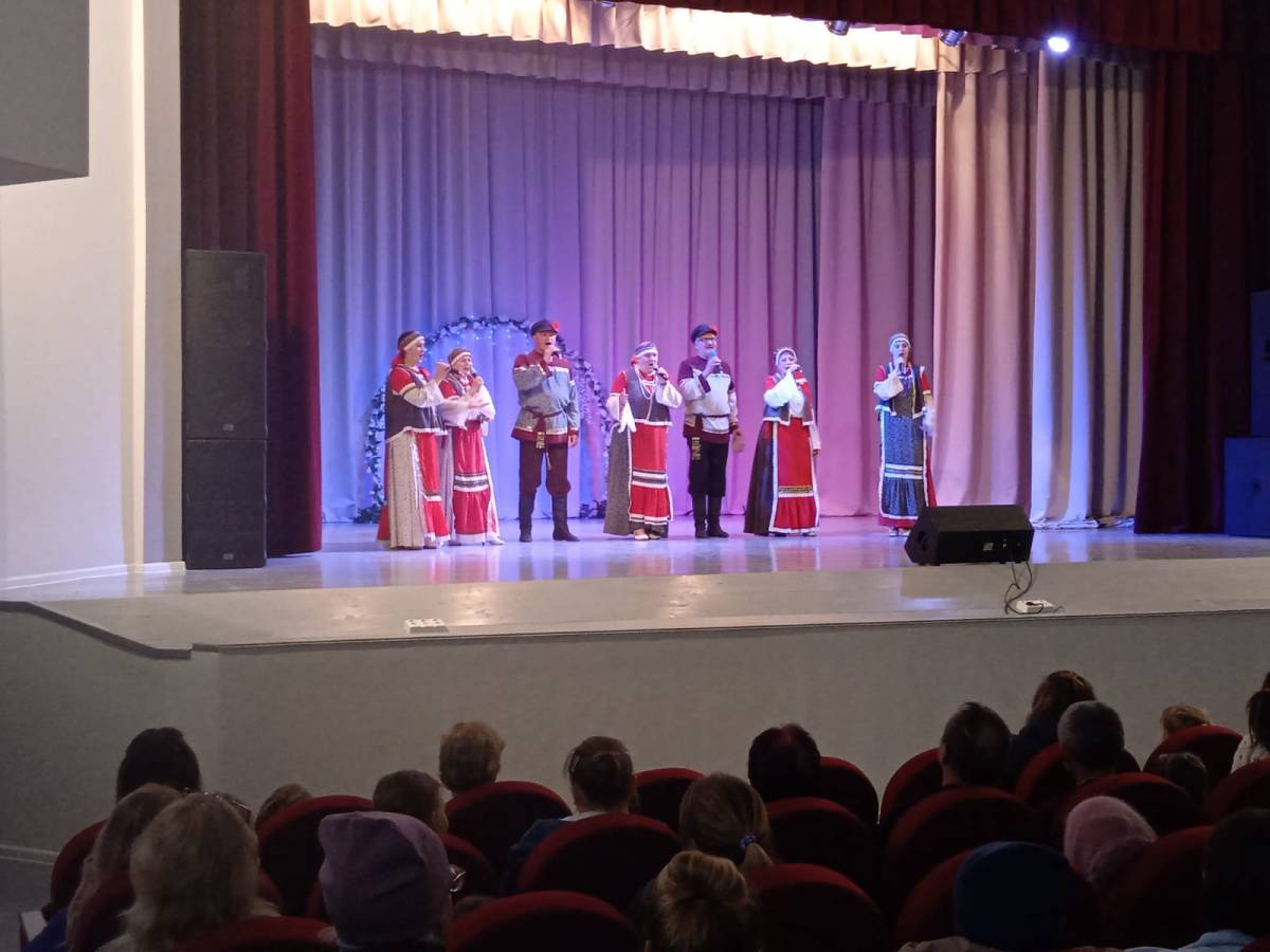 В деревне Борки Новгородского района после капитального ремонта торжественно открылся Дом народного творчества