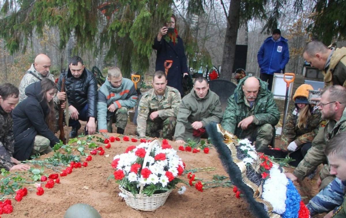 В День народного единства в Демянском районе захоронили 70 красноармейцев