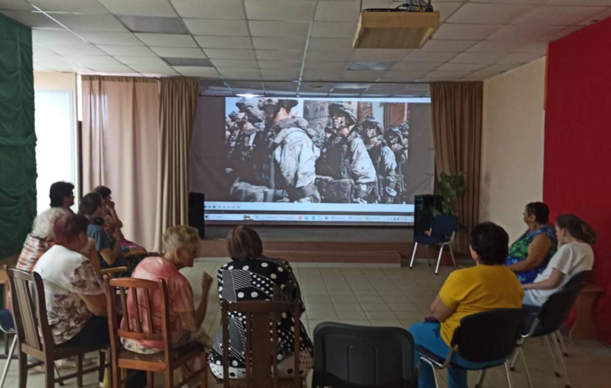 В Окуловском КЦСО на обслуживании состоят более 100 семей участников специальной военной операции