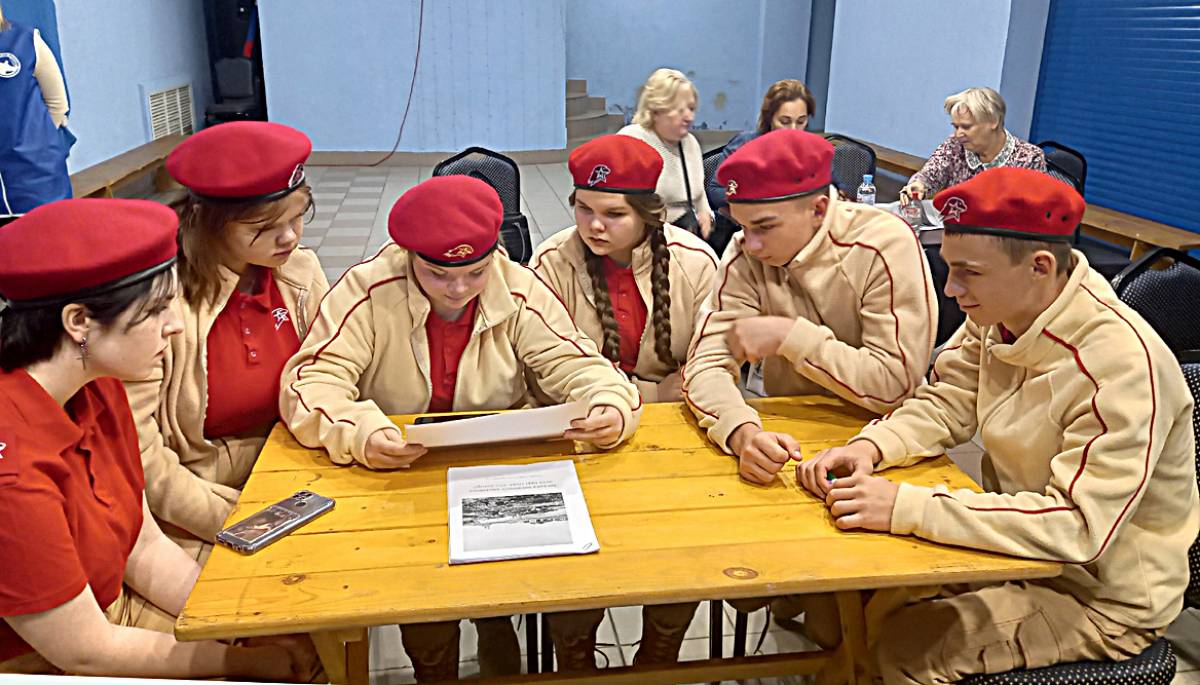 Юнармейцы школ Парфинского района познакомились с дневником офицера, воевавшего за наш край в годы Великой Отечественной войны