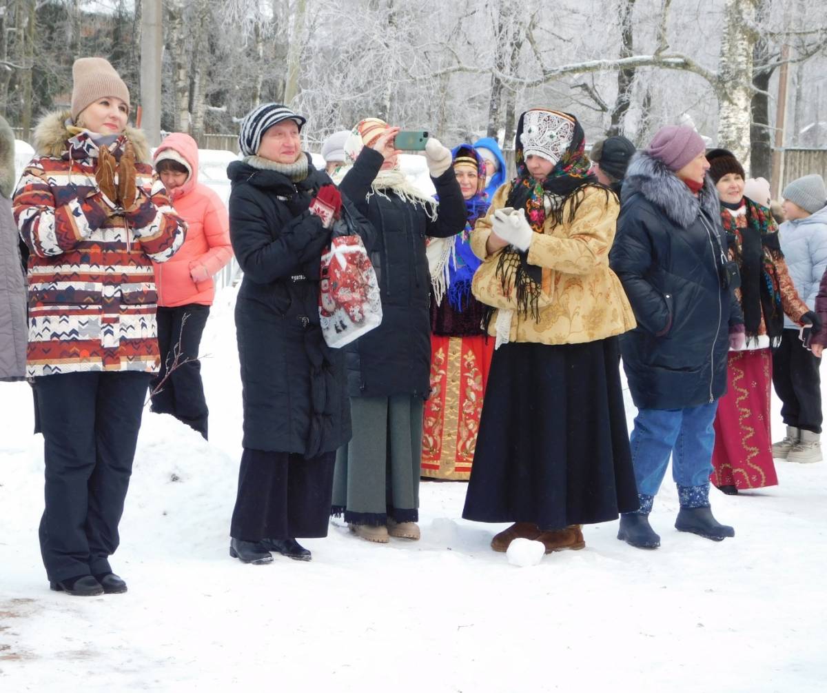 С размахом отметили «Святки-Колядки» в Новгородском районе