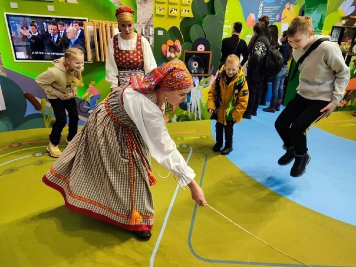 Маловишерские специалисты поработали на выставке-форуме в Москве