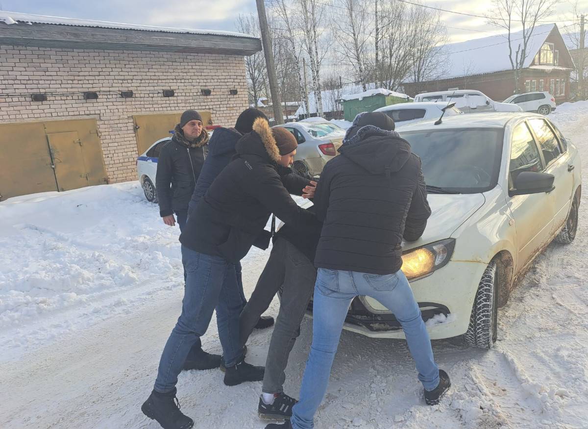Отделение уголовного розыска Окуловского района по итогам 2023 года признано лучшим в области