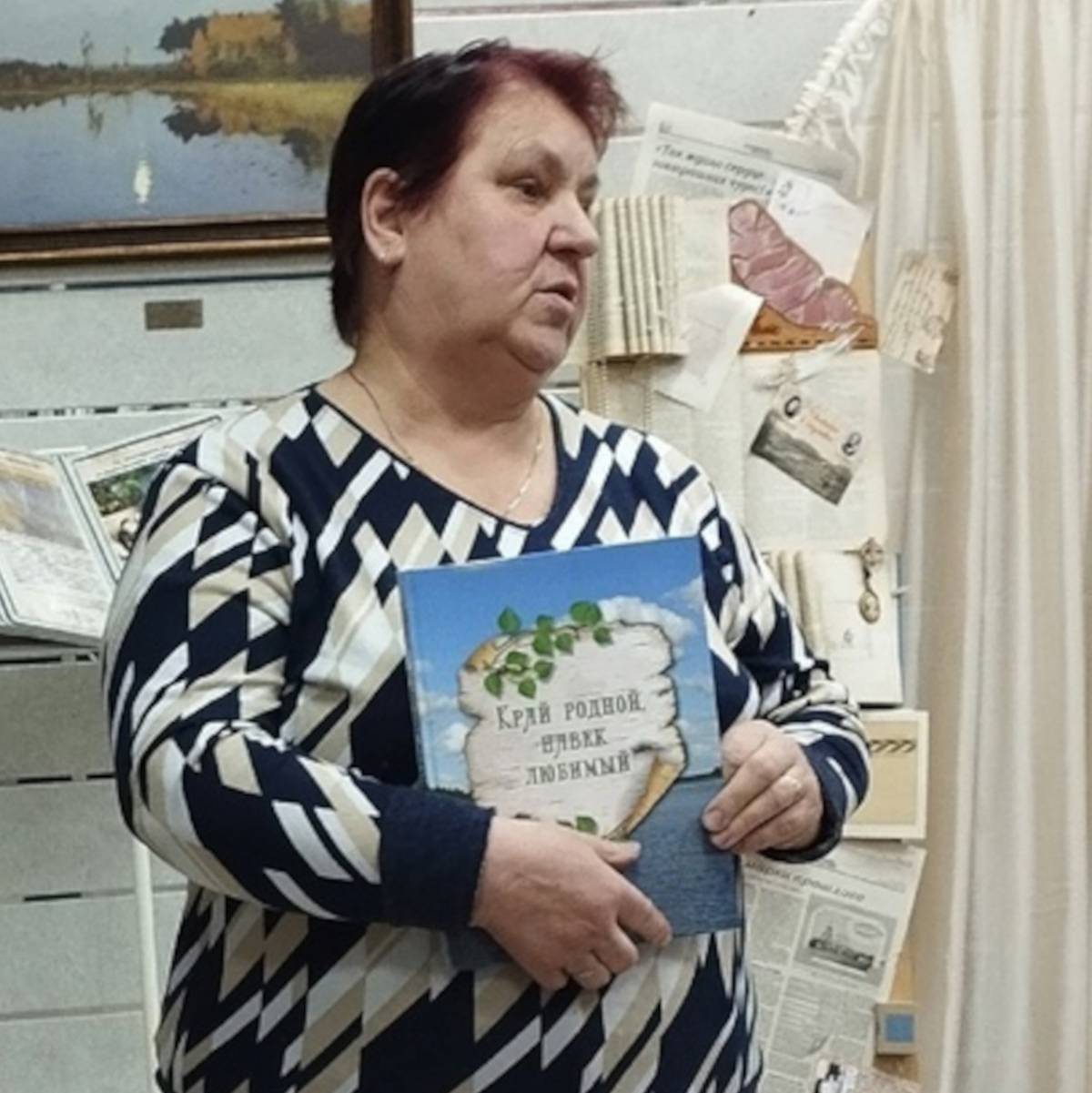 Раскуплен весь тираж книги об истории и людях села Берёзовик Окуловского района
