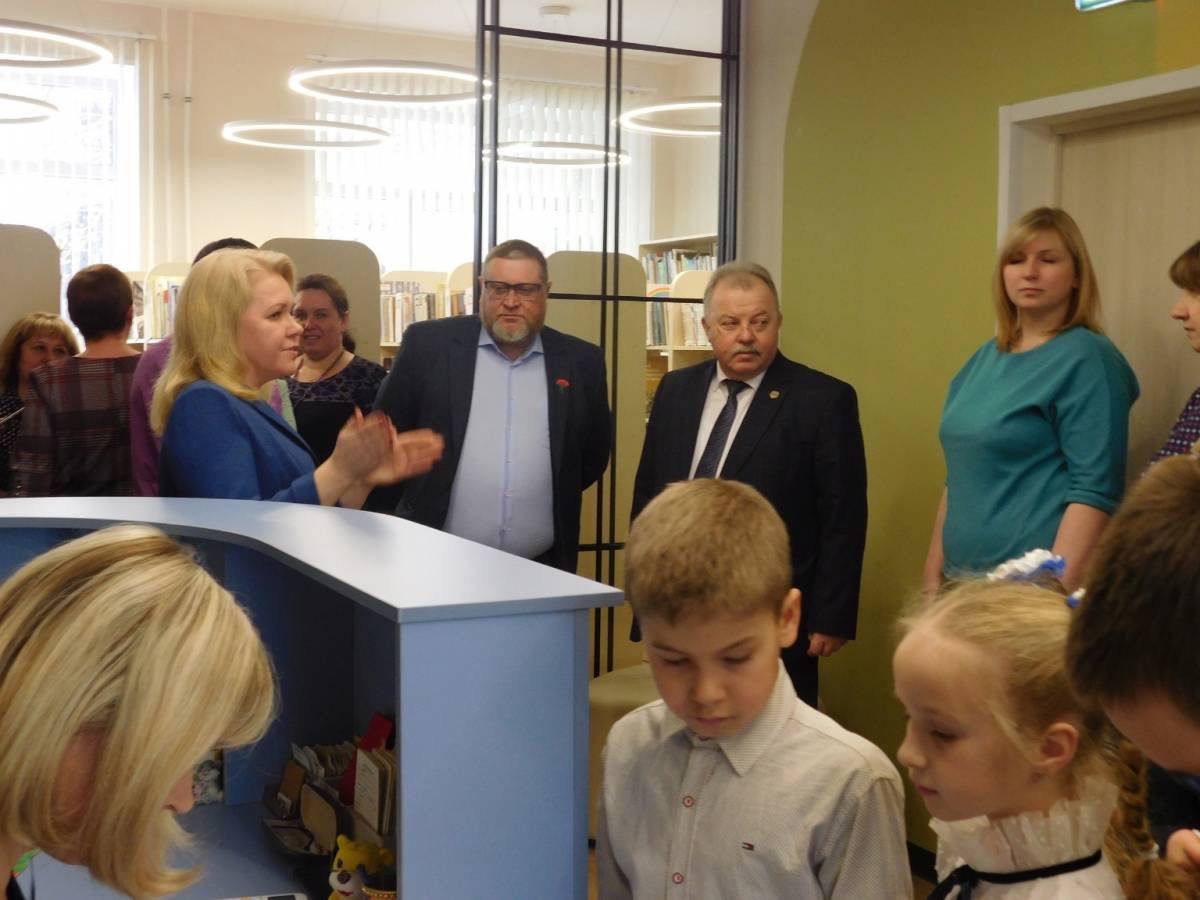 В Любытине после проведения капремонта открыли районную детскую библиотеку