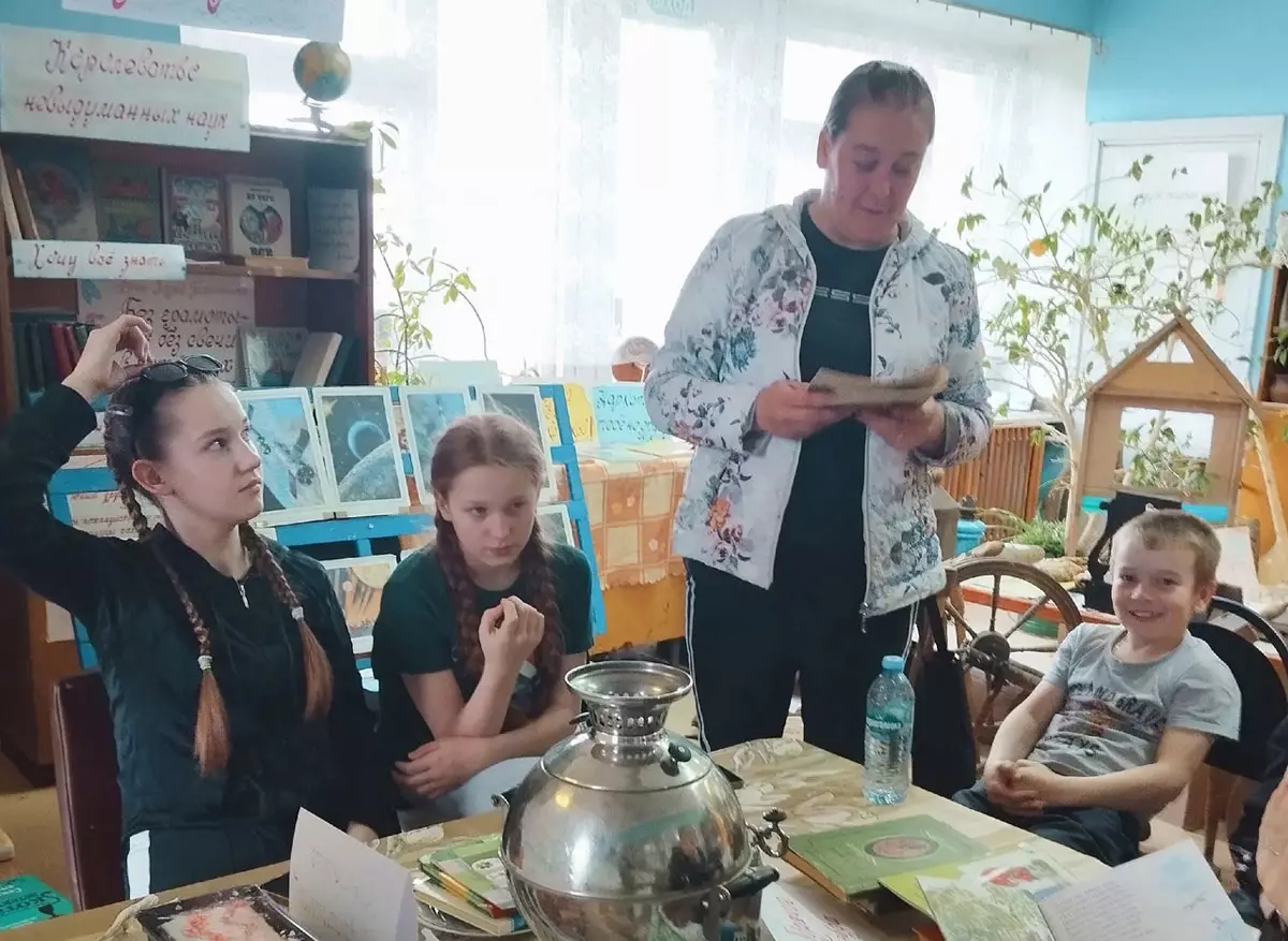 Липьевские семьи встретились в литературном кафе «Читать подано!»