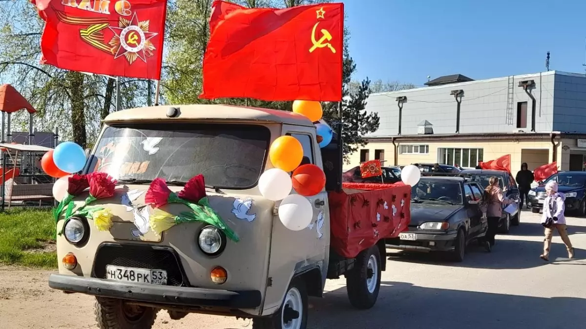 В  Сольцах состоялся автопробег «Километры Победы»
