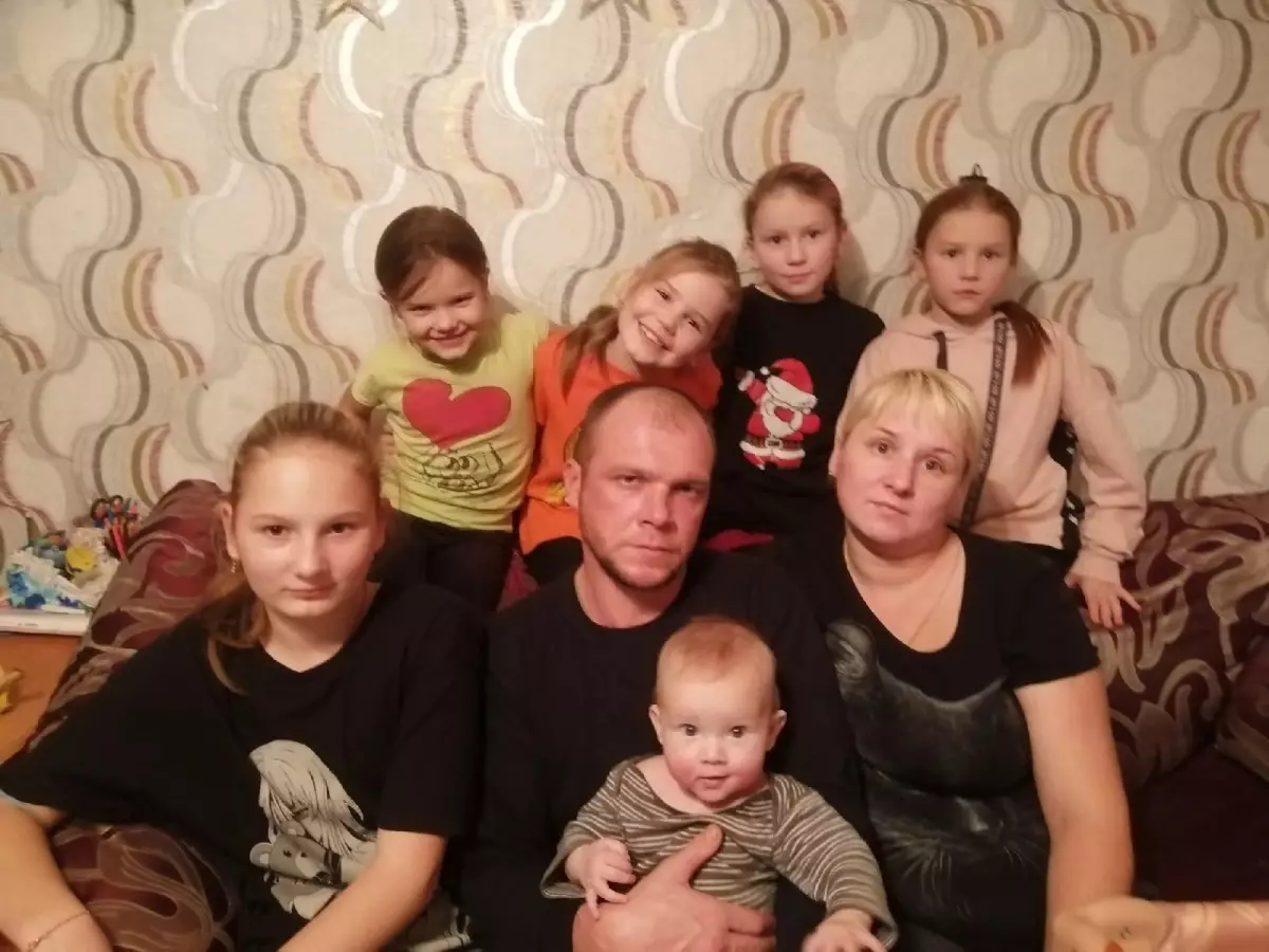 Многодетная семья из Хвойной победила в региональном этапе Всероссийского конкурса «Семья года»