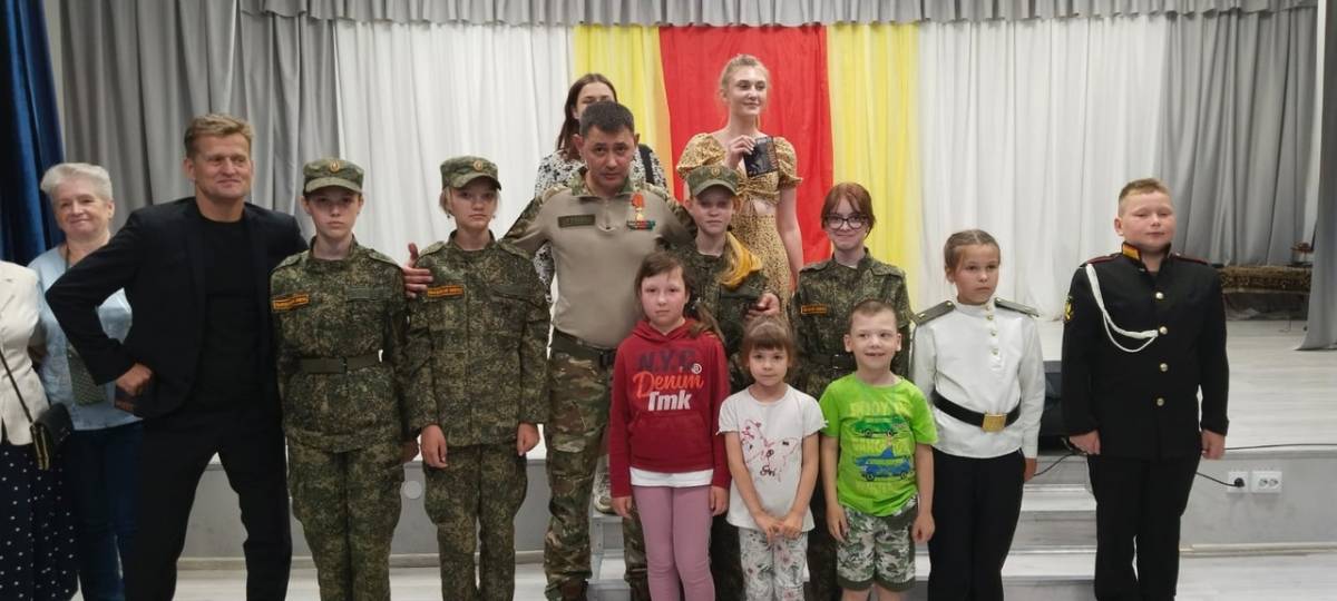 В Новгородском районе прошёл патриотический концерт творческого союза «Братство Спецназа»