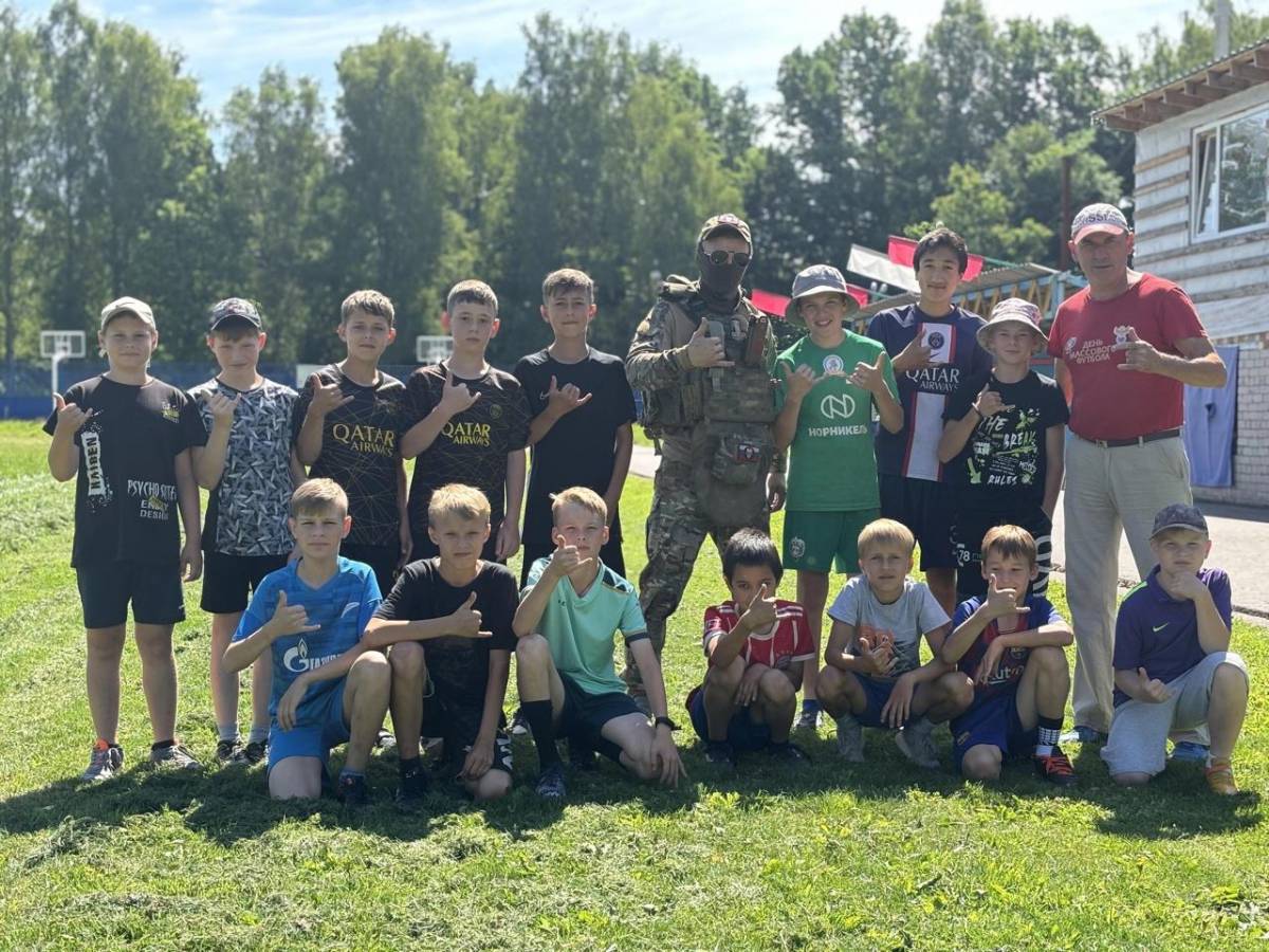 Марёвские школьники пообщались с земляком-участником специальной военной операции