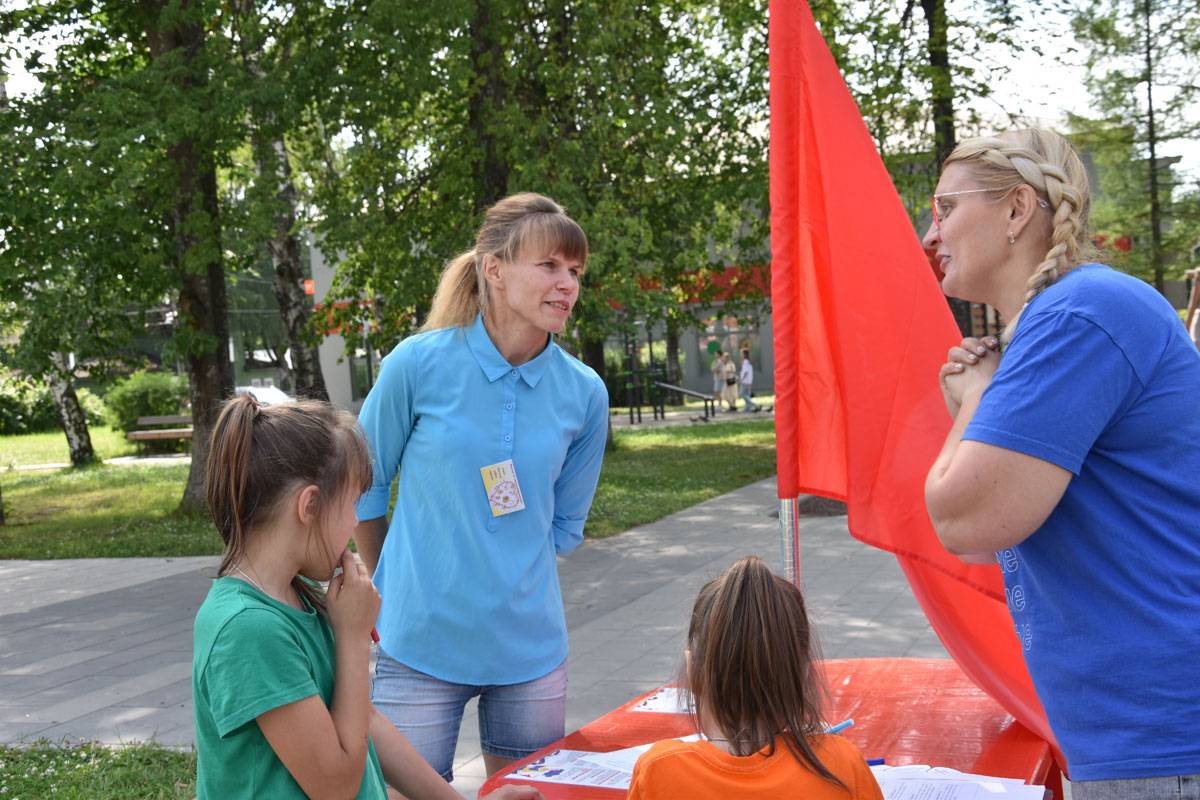 Пестовские семьи приняли участие в квесте «По следам семейных традиций»