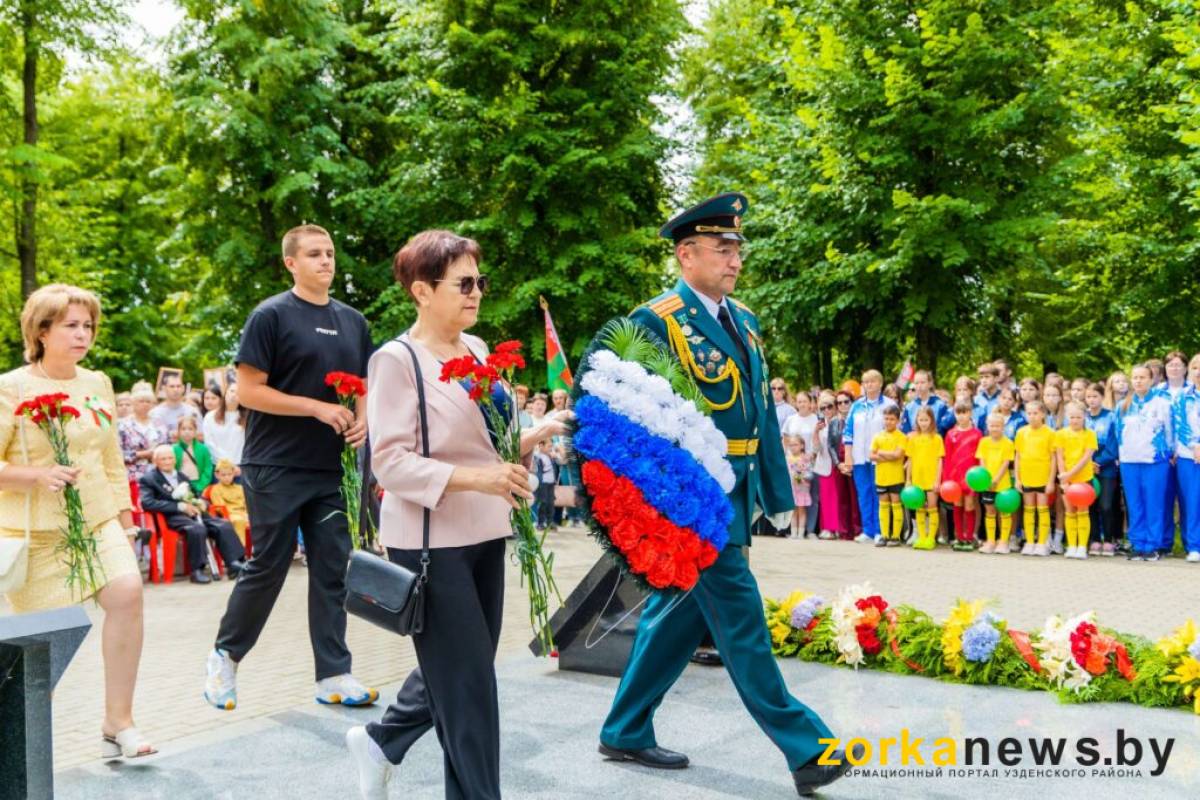 Делегация Шимского района побывала на торжествах, посвящённых 80-летию освобождения Беларуси от немецко-фашистских захватчиков.