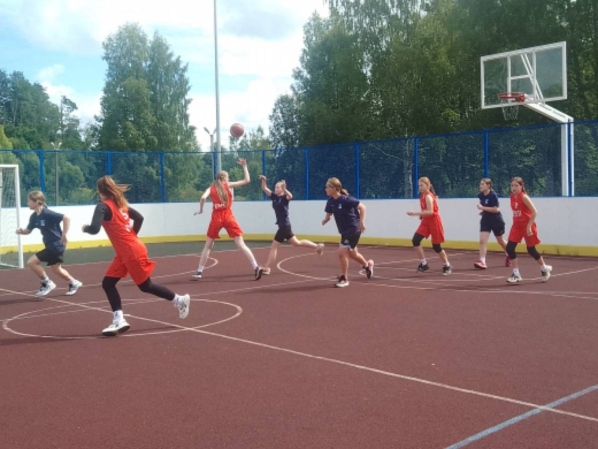 Марёвцы дружно отметили день физкультурника