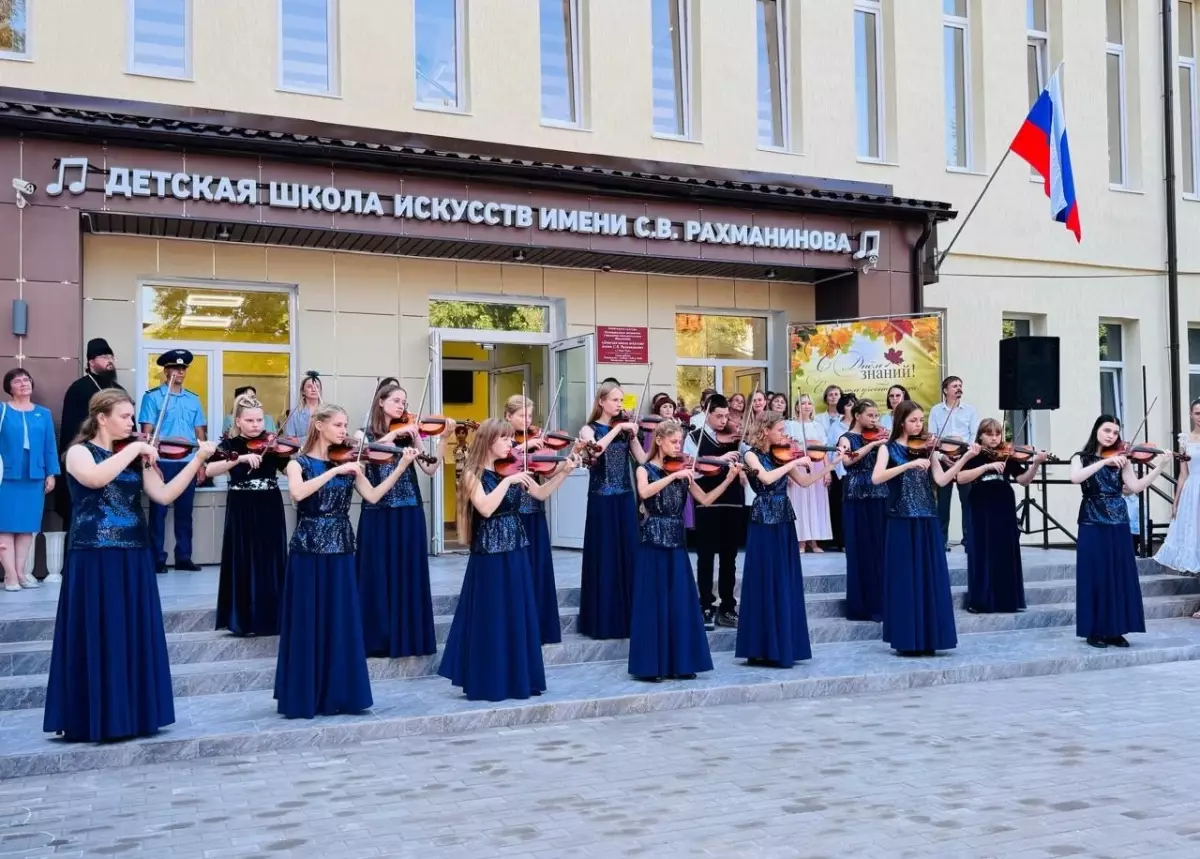 Фото со страницы главы Старорусского района Елены Комаровой