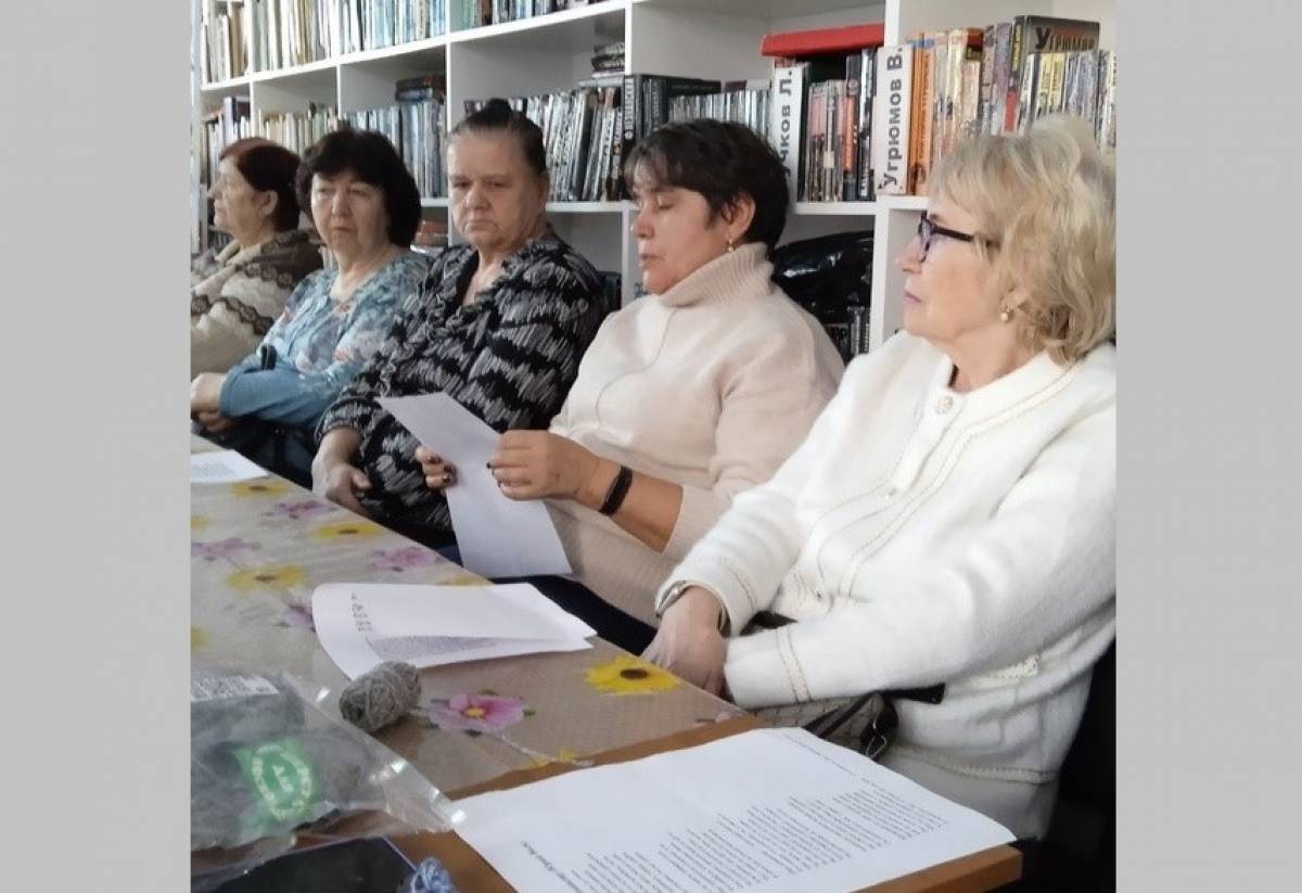 В посёлке Батецкий состоялся поэтический вечер «Наш позывной – Донбасс!»