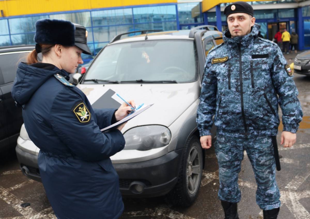 Новгородские должники поднатужились с выплатами ради отдыха за границей