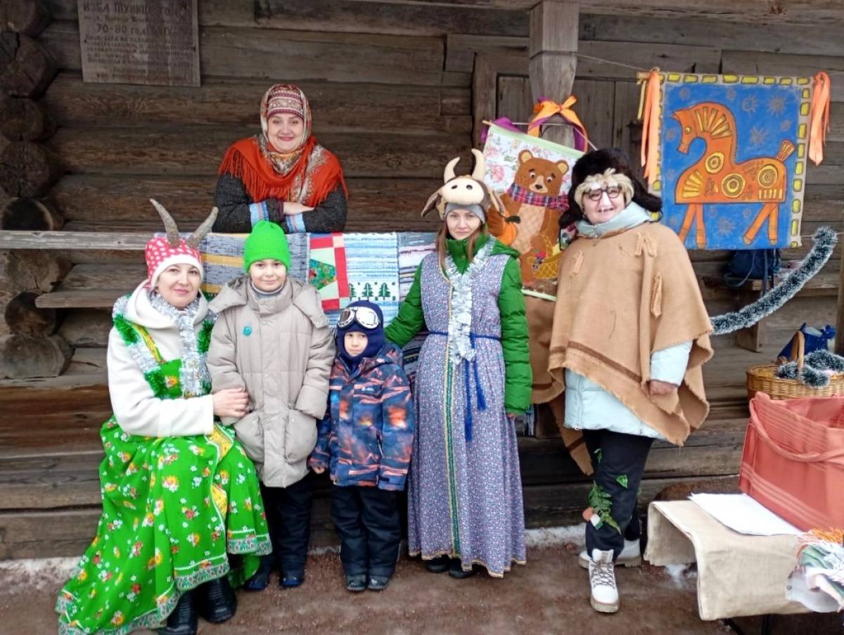 Фотографии Полавского дома ремесел и фольклора