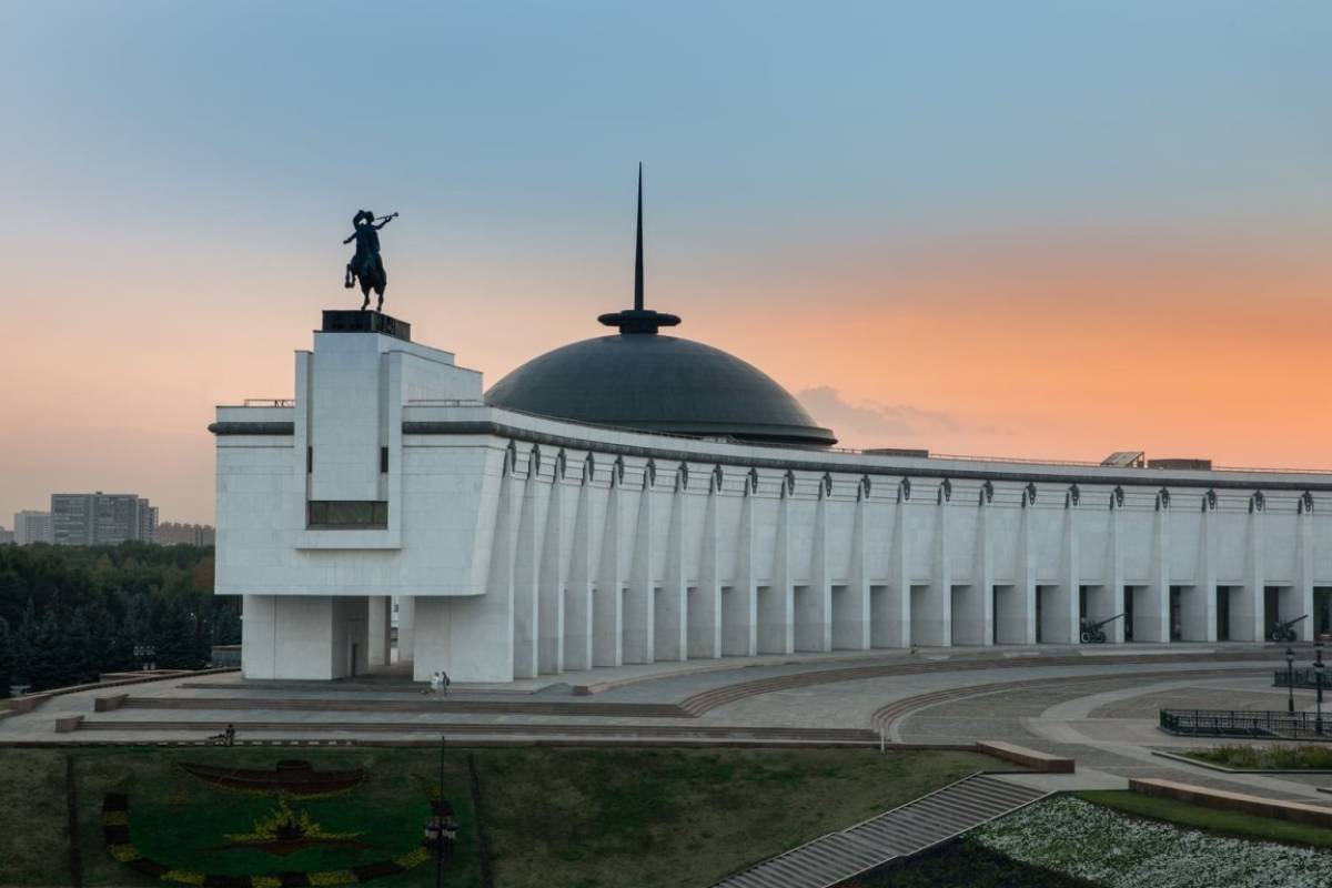 Новгородцы могут поучаствовать в Международном конкурсе открыток к 23 февраля